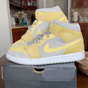 Air Jordan 1 Mid 11.5 Grey Fog/Lemon Wash-White